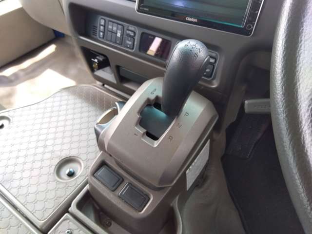 三菱フソウ ローザ ３．０Ｄターボ H30年 (関東) 99