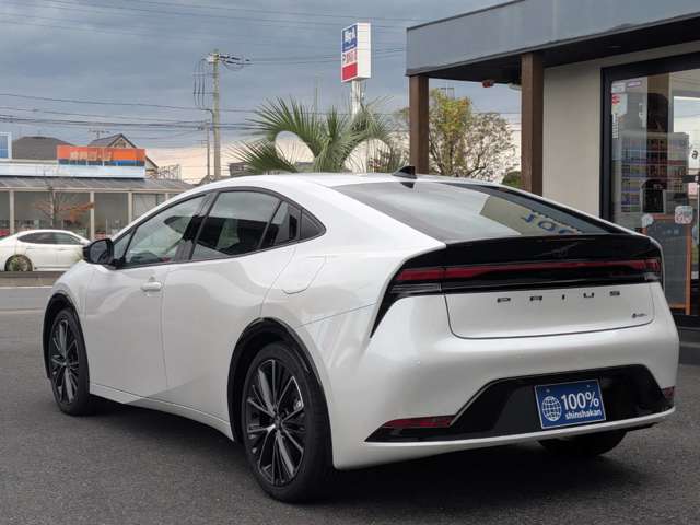 トヨタ プリウス ２．０ Ｚ R8年 (関東) 99