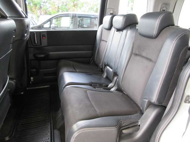 ホンダ ステップワゴン　スパーダ ２．０ スパーダ Ｚ クールスピリット H26年 (関東) 99