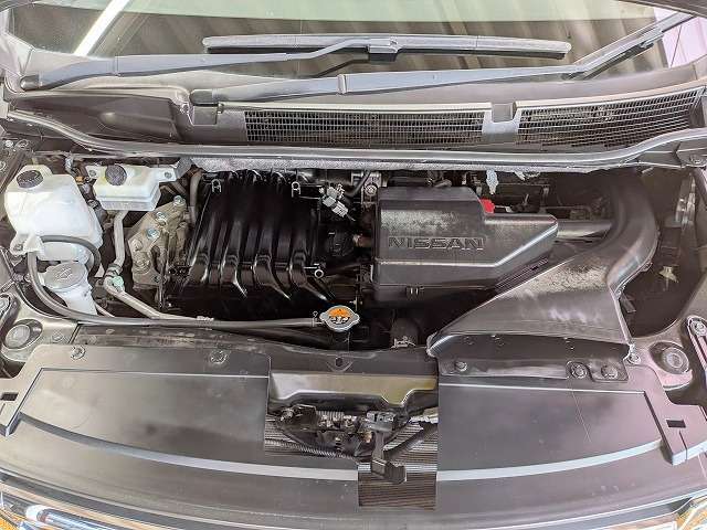 日産 セレナ ２．０ ２０Ｘ Ｖセレクション＋ＳＡＦＥＴＹ Ｓ－ＨＹＢＲＩＤ H27年 (関東) 99