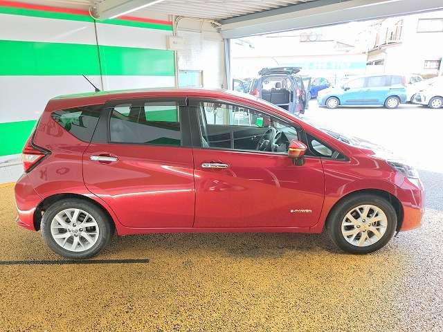 日産 ノート １．２ Ｅ－ＰＯＷＥＲ メダリスト H29年 (関東) 99