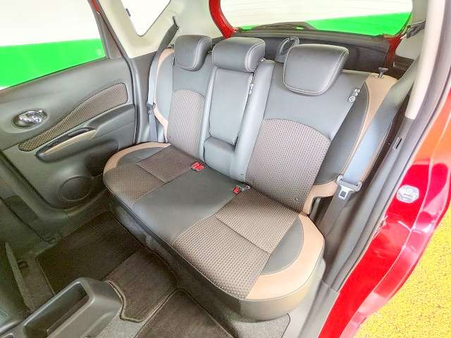 日産 ノート １．２ Ｅ－ＰＯＷＥＲ メダリスト H29年 (関東) 99