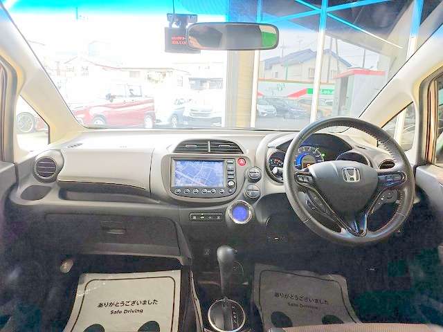 ホンダ フィット　シャトル　ハイブリッド １．３ スマートセレクション H24年 (関東) 99