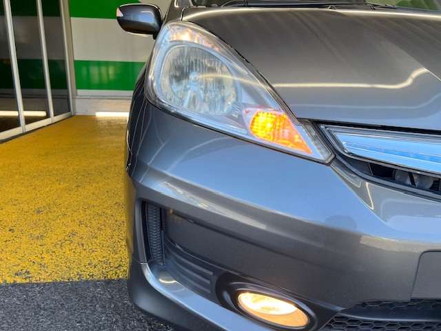 ホンダ フィット　ハイブリッド １．５ ＲＳ ファインスタイル H25年 (関東) 99