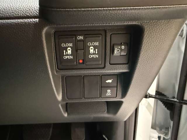 ホンダ ステップワゴン １．５ スパーダ R8年 (近畿) 99