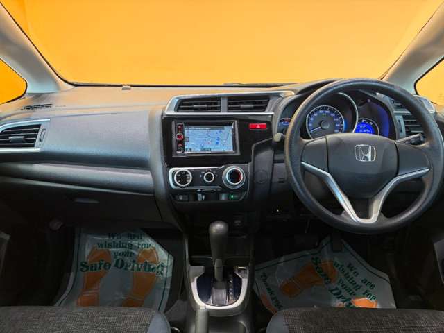 ホンダ フィット １．３ １３Ｇ H27年 (近畿) 99