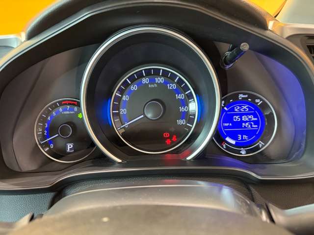 ホンダ フィット １．３ １３Ｇ H27年 (近畿) 99
