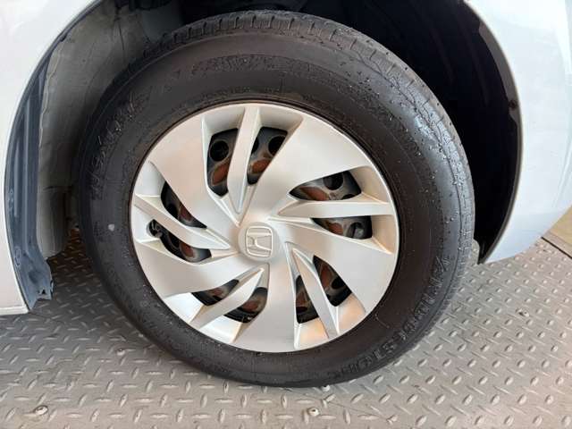 ホンダ フィット １．３ １３Ｇ H27年 (近畿) 99