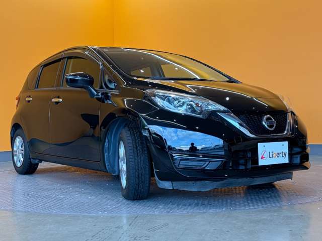 日産 ノート １．２ Ｘ H29年 (近畿) 99