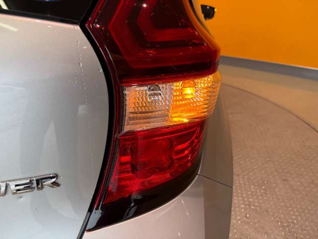 日産 ノート １．２ Ｅ－ＰＯＷＥＲ Ｘ R1年 (近畿) 99