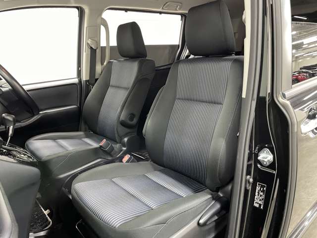 トヨタ ヴォクシー ２．０ ＺＳ 煌ＩＩ H28年 () 99