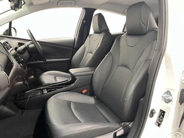 トヨタ プリウス １．８ Ｓ ツーリングセレクション ブラックエディション R3年 (近畿) 99