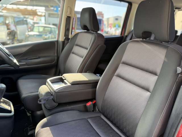 日産 セレナ ２．０ ハイウェイスター Ｖセレクション H30年 (近畿) 99