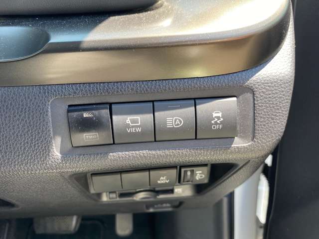 トヨタ アクア １．５ Ｚ R4年 (中国) 99