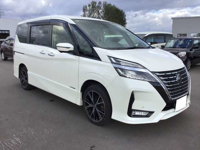 日産 セレナ ２．０ ハイウェイスター Ｖ ４ＷＤ R1年 (東北) 99