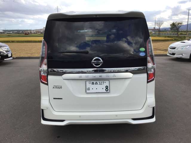 日産 セレナ ２．０ ハイウェイスター Ｖ ４ＷＤ R1年 (東北) 99