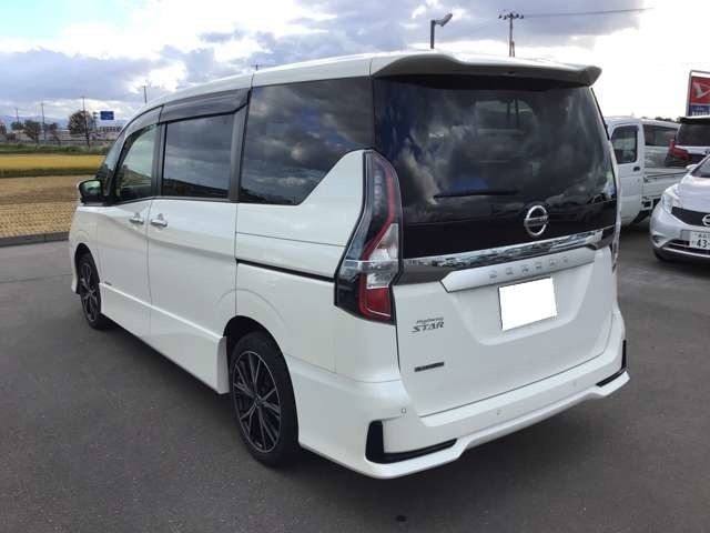 日産 セレナ ２．０ ハイウェイスター Ｖ ４ＷＤ R1年 (東北) 99
