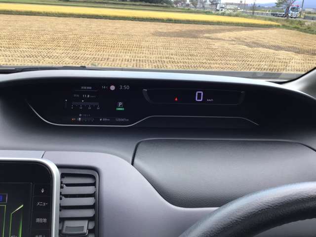日産 セレナ ２．０ ハイウェイスター Ｖ ４ＷＤ R1年 (東北) 99
