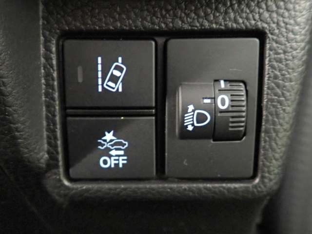 ホンダ Ｎ　ＢＯＸ カスタム ６６０ Ｌ R4年 (近畿) 99