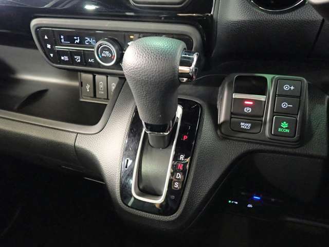 ホンダ Ｎ　ＢＯＸ カスタム ６６０ Ｌ R4年 (近畿) 99