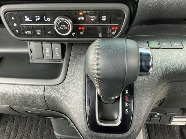 ホンダ Ｎ　ＢＯＸ カスタム ６６０ Ｌ ターボ R3年 (近畿) 99