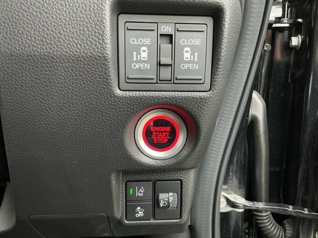 ホンダ Ｎ　ＢＯＸ カスタム ６６０ Ｌ ターボ R3年 (近畿) 99