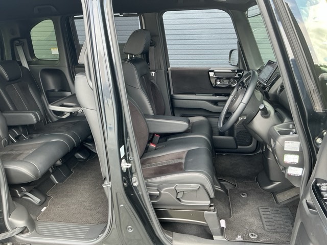 ホンダ Ｎ　ＢＯＸ カスタム ６６０ Ｌ ターボ R2年 (近畿) 99