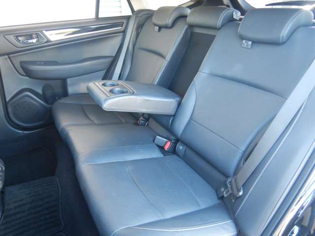 スバル レガシィアウトバック ２．５ リミテッド ４ＷＤ H29年 (東海) 99