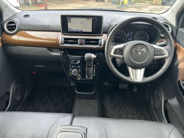 トヨタ ピクシス　ジョイ　Ｆ Ｆ ６６０ Ｇターボ ＳＡＩＩＩ プライムコレクション R4年 (関東) 99