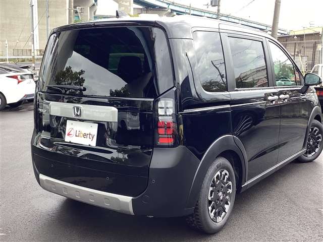 ホンダ フリード １．５ クロスター R7年 (近畿) 99