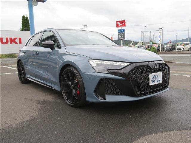 アウディ ＲＳ３　スポーツバック ２．５ ４ＷＤ R7年 (東北) 99