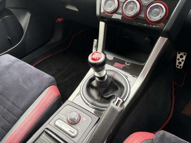 スバル ＷＲＸ　ＳＴＩ ＳＴＩ ２．０ タイプＳ ４ＷＤ H27年 (関東) 99