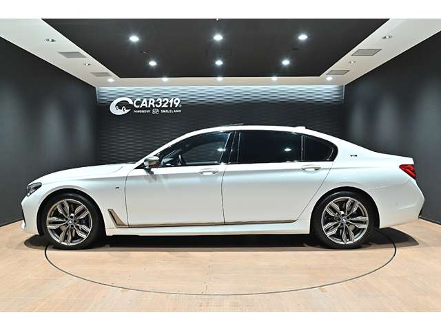 ＢＭＷ ７シリーズ Ｍ７６０ＬＩ Ｘドライブ ４ＷＤ R1年 (関東) 99