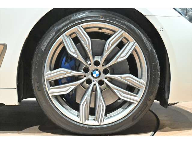 ＢＭＷ ７シリーズ Ｍ７６０ＬＩ Ｘドライブ ４ＷＤ R1年 (関東) 99