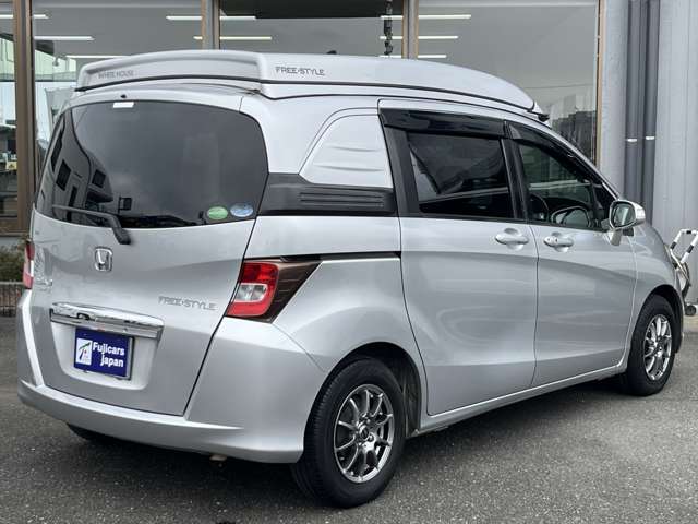 ホンダ フリードスパイク ホワイトハウス H25年 (関東) 99
