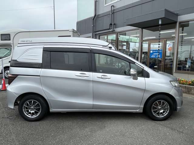 ホンダ フリードスパイク ホワイトハウス H25年 (関東) 99