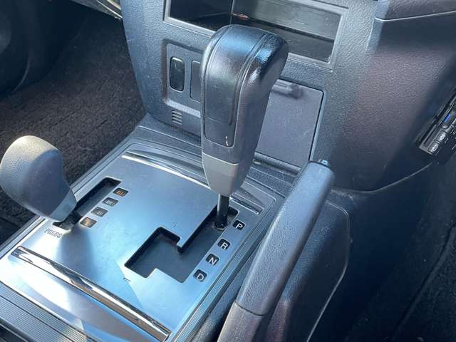 三菱 パジェロ ３．０ ショート ＶＲ－Ｉ ４ＷＤ H23年 (近畿) 99
