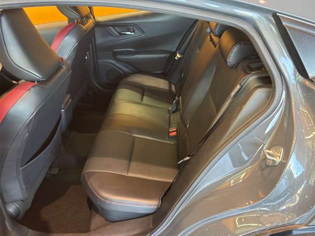 トヨタ プリウス ２．０ Ｚ R5年 (近畿) 99