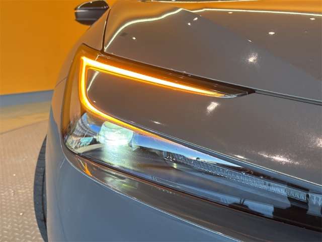 トヨタ プリウス ２．０ Ｚ R5年 (近畿) 99