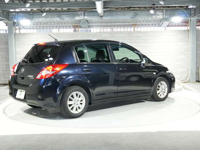 日産 ティーダ １．５ アクシス H22年 (近畿) 99