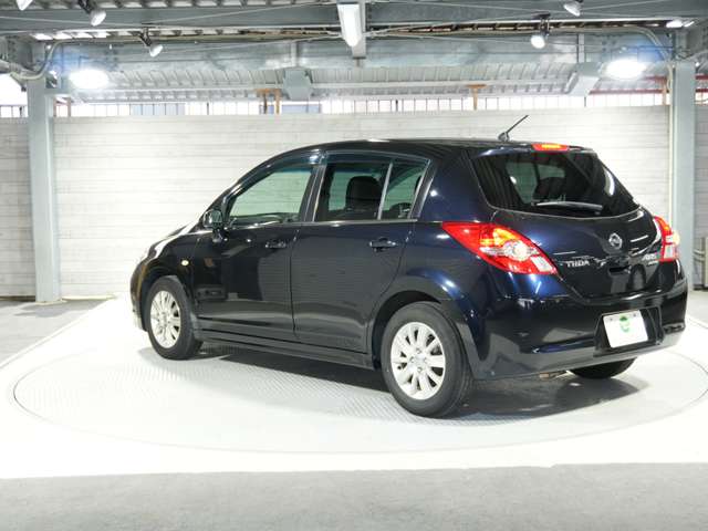 日産 ティーダ １．５ アクシス H22年 (近畿) 99