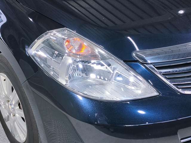 日産 ティーダ １．５ アクシス H22年 (近畿) 99