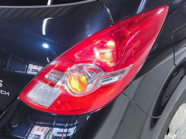 日産 ティーダ １．５ アクシス H22年 (近畿) 99