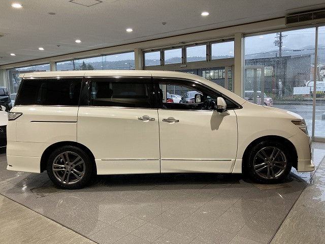 日産 エルグランド ２．５ ２５０ハイウェイスター アーバンクロム H24年 (近畿) 99