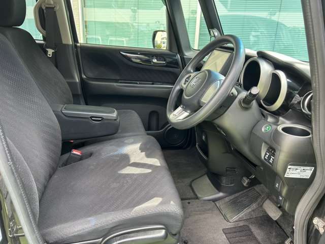 ホンダ Ｎ　ＢＯＸ ６６０ カスタムＧ ＳＳパッケージ H26年 (近畿) 99