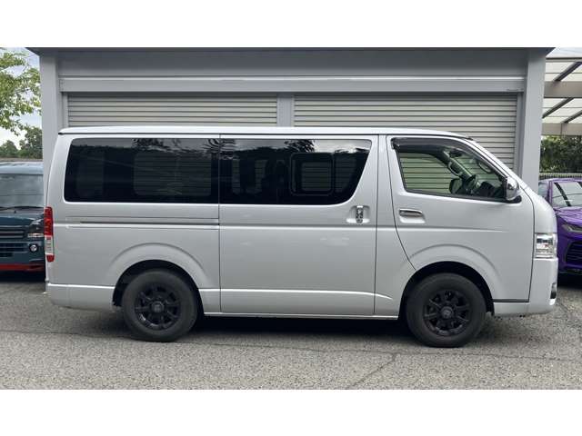 トヨタ ハイエースバン ２．８ スーパーＧＬ ロング ディーゼルターボ ４ＷＤ R1年 (近畿) 99