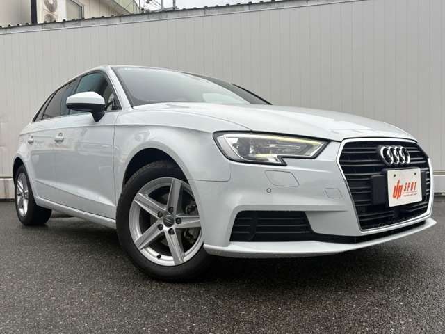 アウディ Ａ３　スポーツバック ３０　ＴＦＳＩ R2年 (近畿) 99