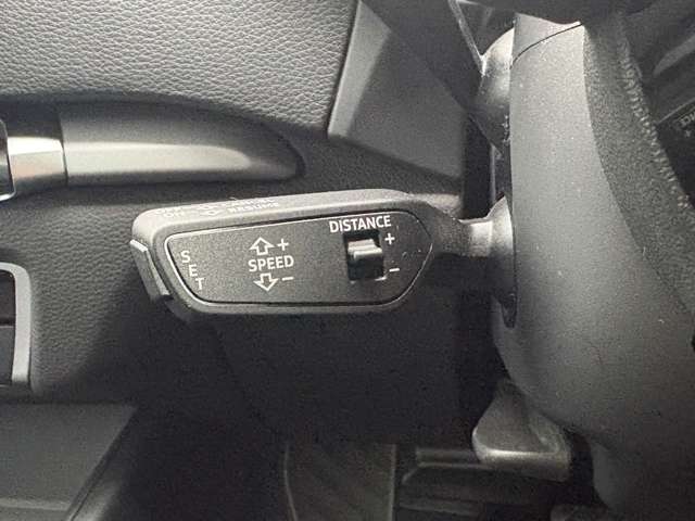 アウディ Ａ３　スポーツバック ３０　ＴＦＳＩ R2年 (近畿) 99