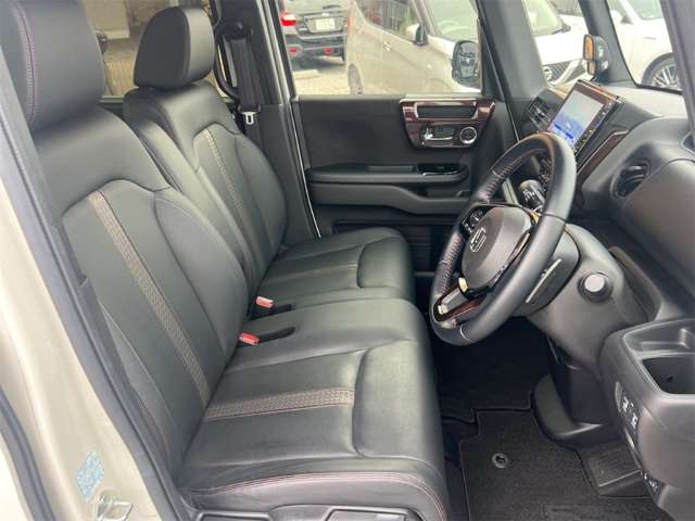 ホンダ Ｎ　ＢＯＸ カスタム ６６０ Ｌ ターボ コーディネートスタイル R3年 (近畿) 99
