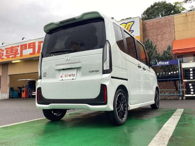 ホンダ Ｎ　ＢＯＸ カスタム ６６０ ターボ コーディネートスタイル モノトーン R8年 (近畿) 99
